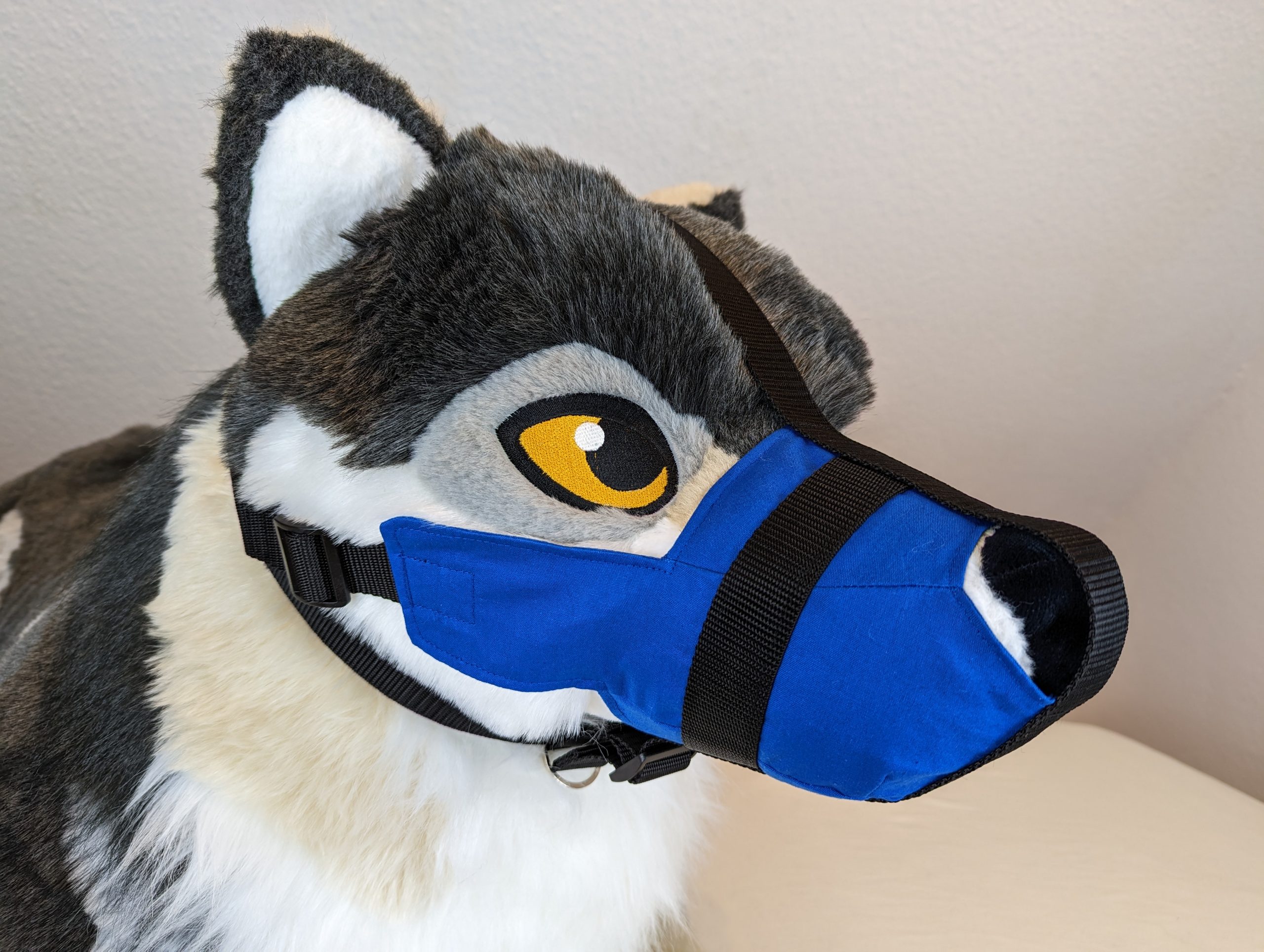 Plushlife Wolf Maulkorb blau